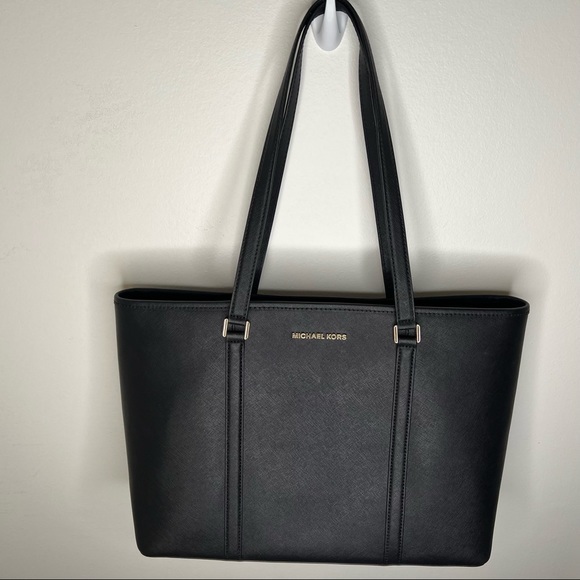 Michael Kors• Black Leather•Sady Shoulder Bag•Large Tote - Picture 6 of 10